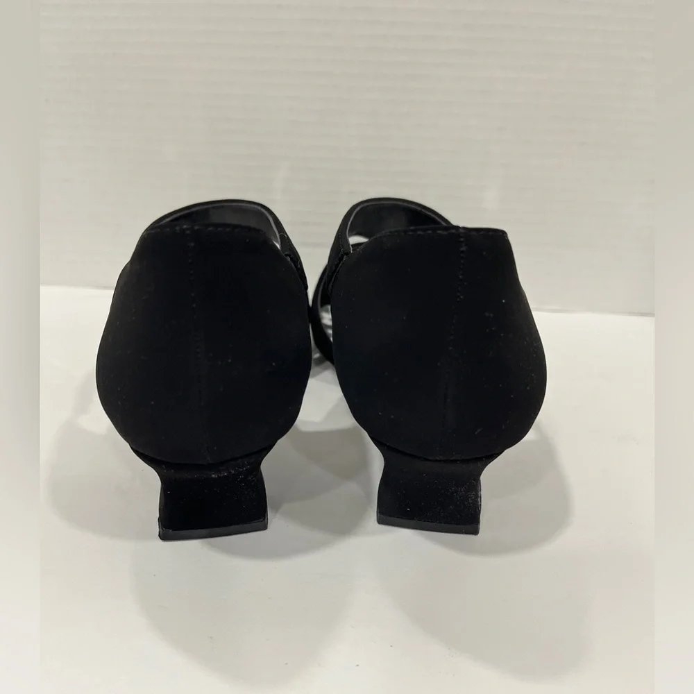 Easy Street Womens Essie Heeled‎ Sandals. Size 8.5. Color: Black